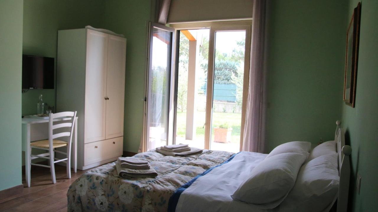 Al Ginepro Bed & Breakfast Montecchio  ภายนอก รูปภาพ